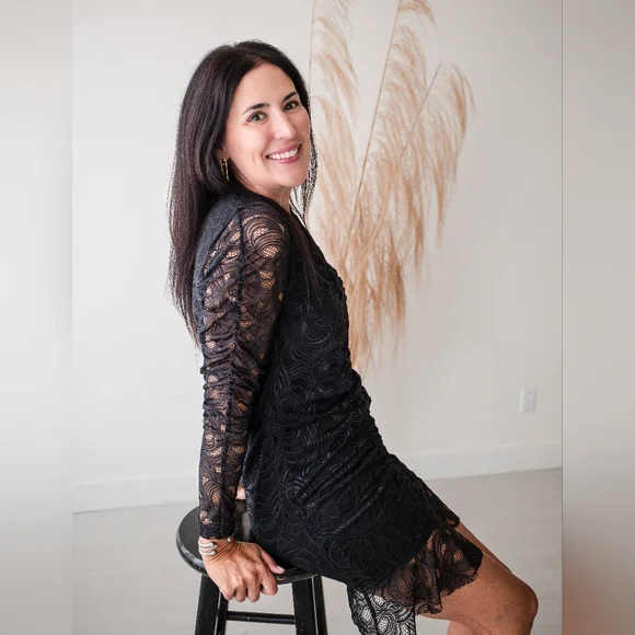 Lace Black Dress - Picture 3 of 4